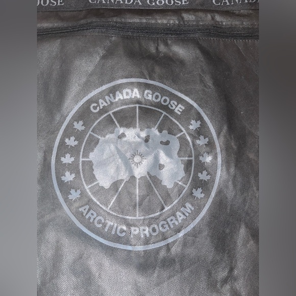 Canada Goose Garment Bag - Picture 2 of 6